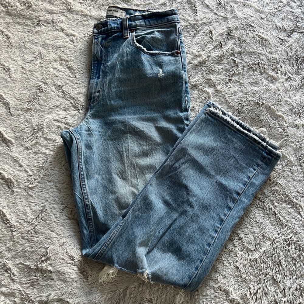 Abercrombie & Fitch Light Blue Relaxed Jeans